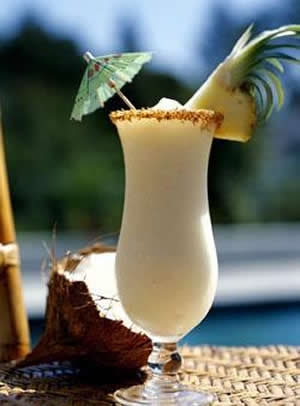 Drink de Abacaxi com Coco