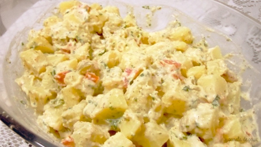 Salada de batata com maionese