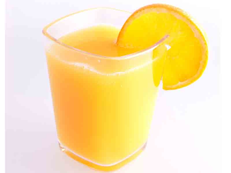 Suco de laranja com maracujá