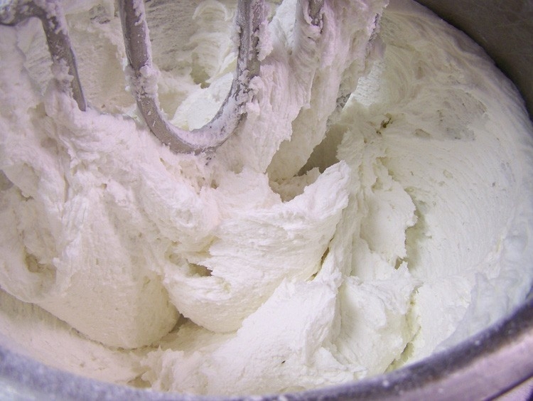 Butter Cream de Leite Condensado e Gordura Vegetal