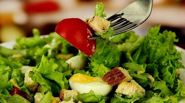 Salada Caesar