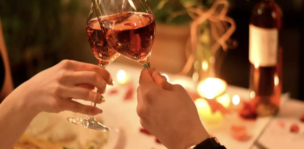 Como preparar um jantar romântico em casa: receitas e dicas