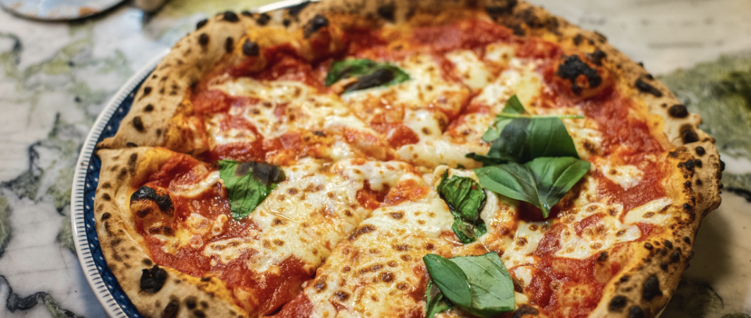 Aprenda a fazer a verdadeira pizza italiana em casa: passo a passo