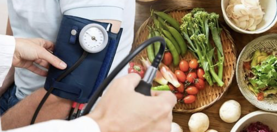 Alimentos para combater a hipertensão: 7 opções naturais para reduzir a pressão arterial