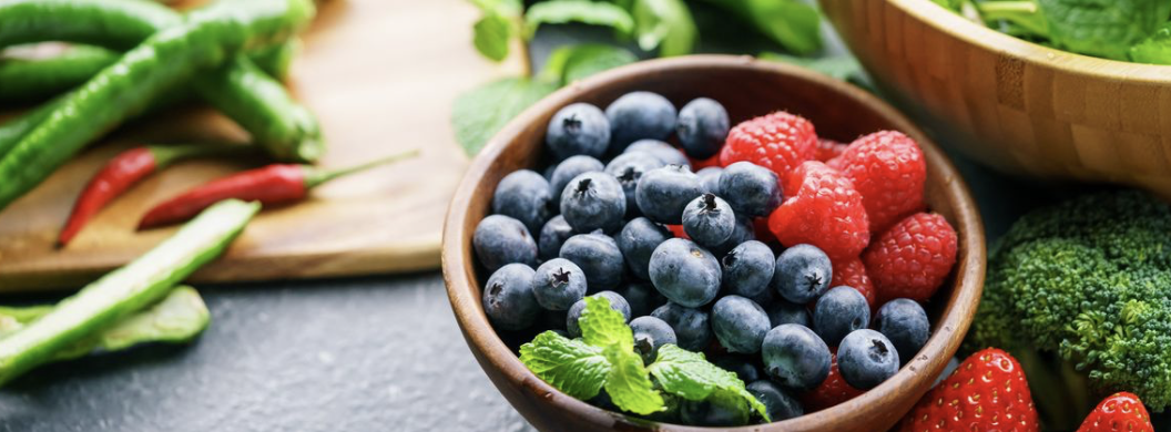 Alimentos Antioxidantes: Como Incluir no Cardápio e Seus Benefícios à Saúde
