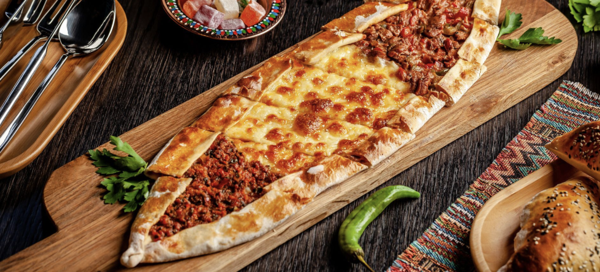 A Gastronomia da Turquia: 12 Pratos Tradicionais e Onde Encontrá-los em Istambul