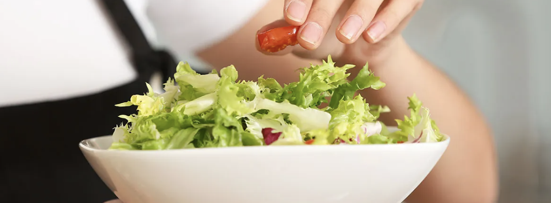 As 8 Melhores Formas de Comer Salada e Não Enjoar